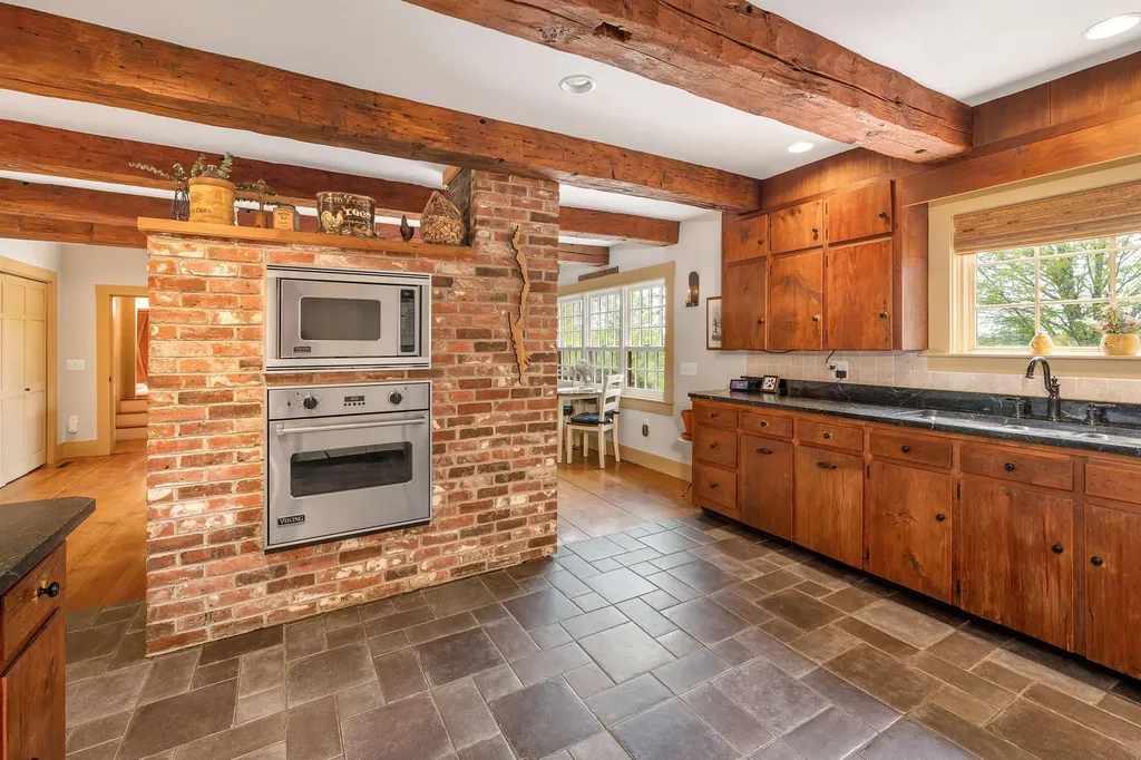 74 Bartlett Road Barnstead NH 03225