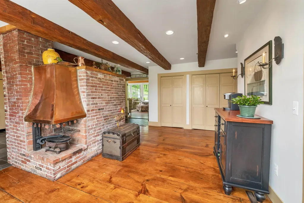 74 Bartlett Road Barnstead NH 03225