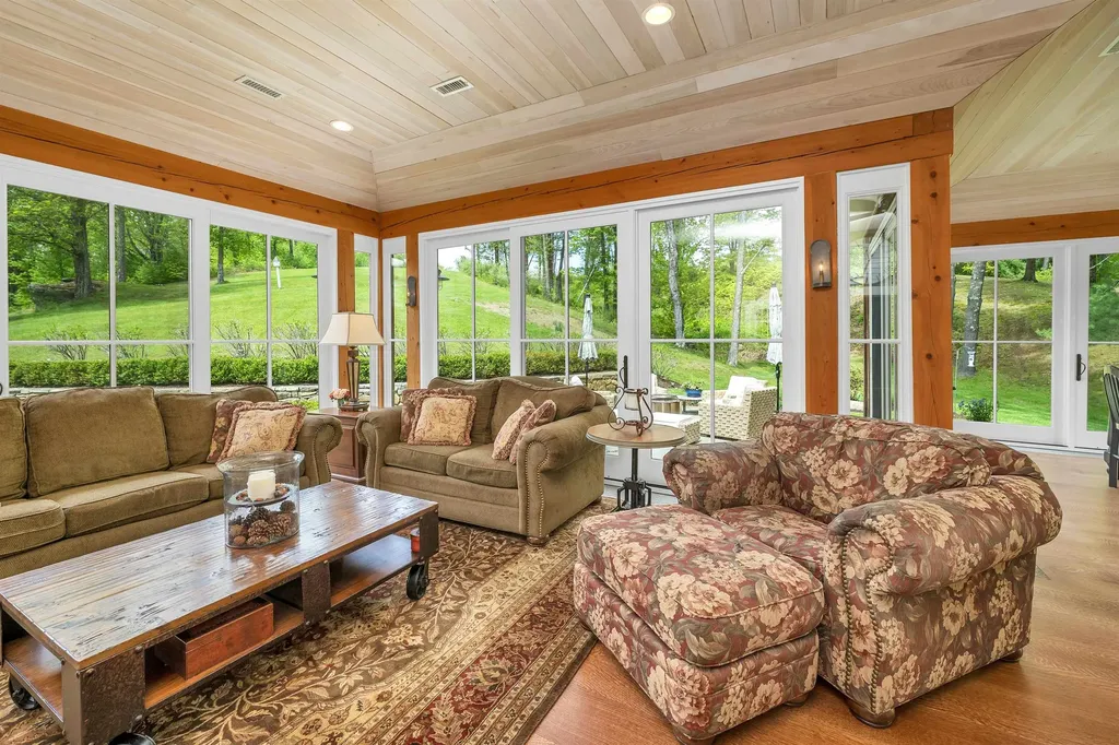 74 Bartlett Road Barnstead NH 03225