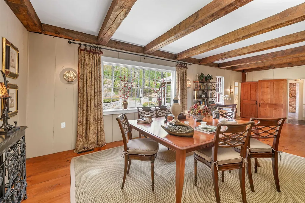 74 Bartlett Road Barnstead NH 03225