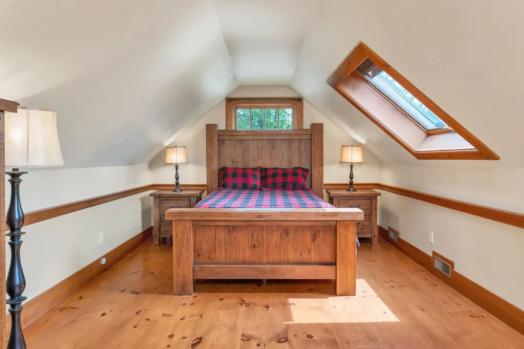 74 Bartlett Road Barnstead NH 03225