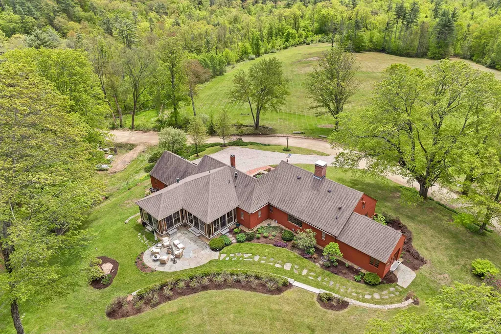 74 Bartlett Road Barnstead NH 03225