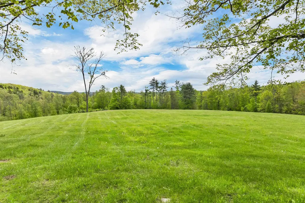 74 Bartlett Road Barnstead NH 03225