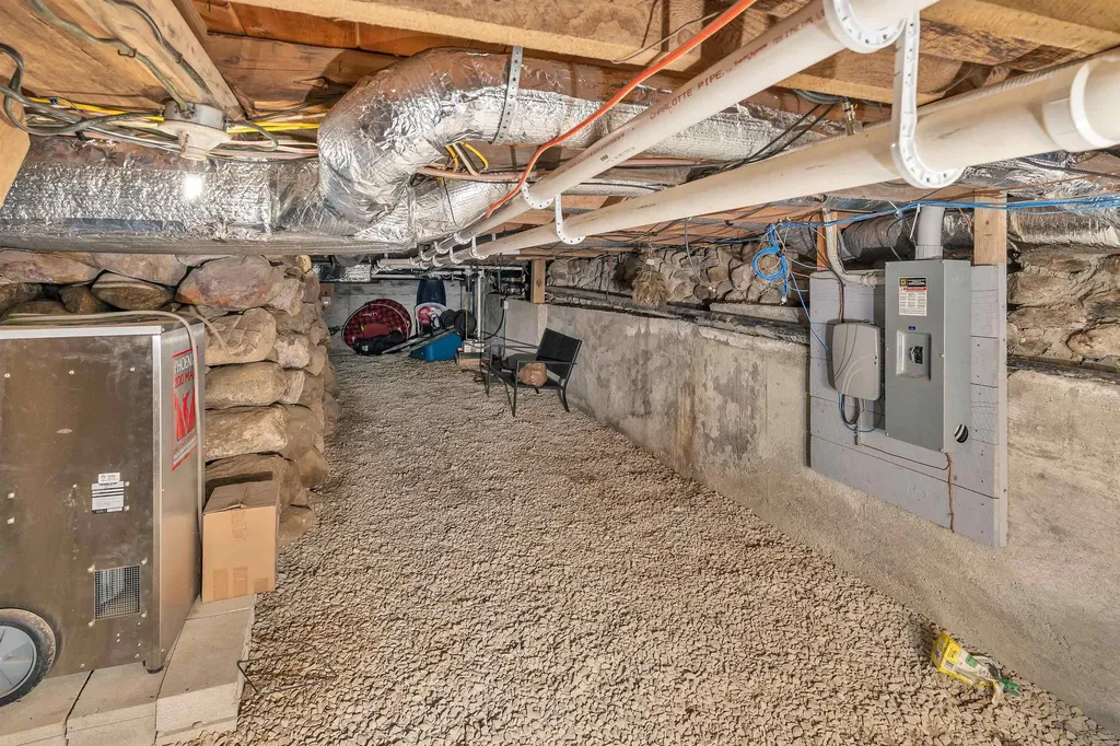 74 Bartlett Road Barnstead NH 03225