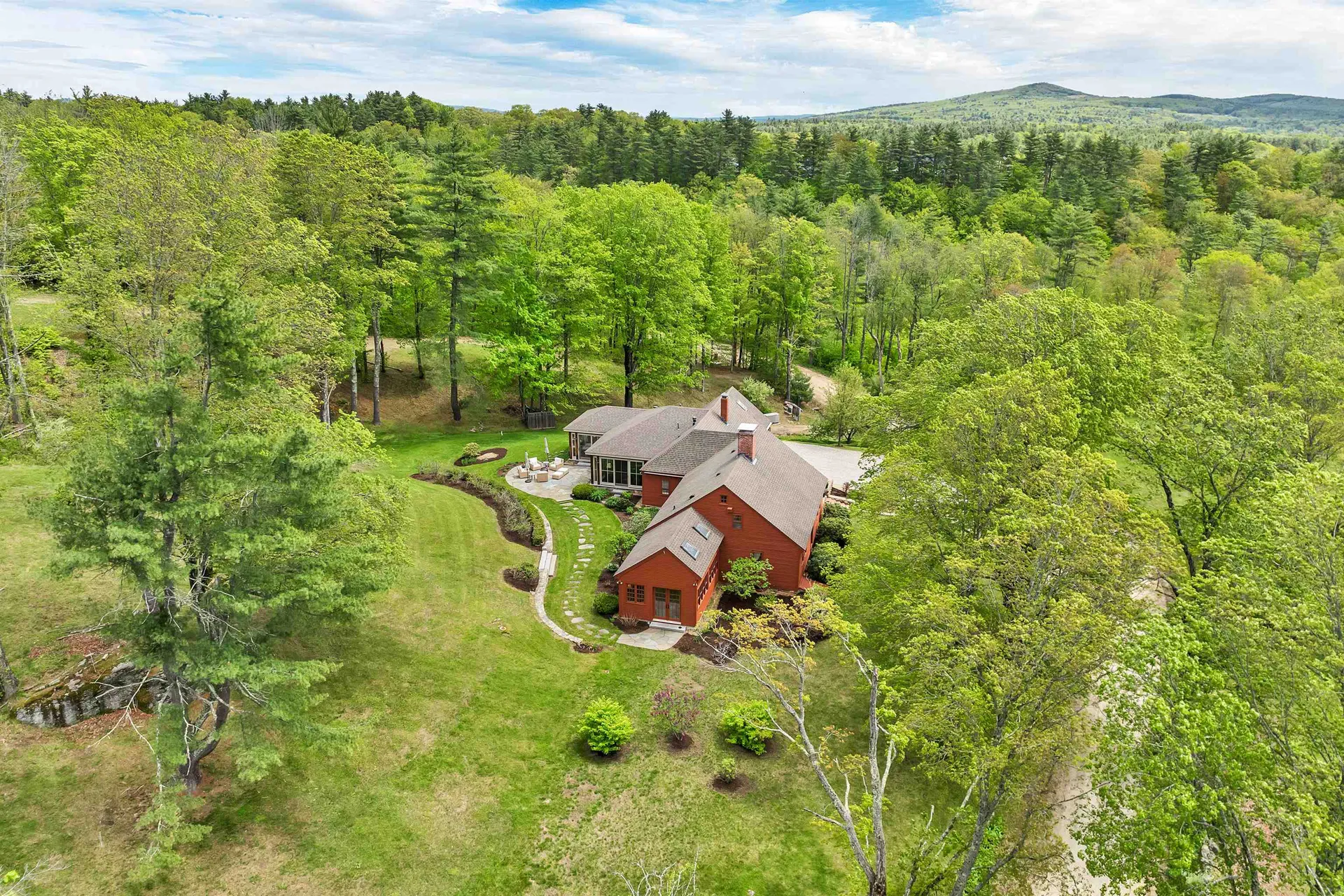 74 Bartlett Road Barnstead NH 03225