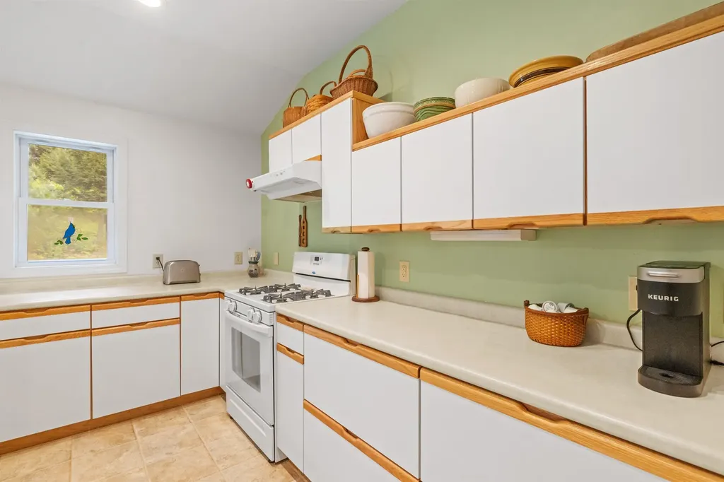 154 Bell Road Plymouth NH 03264