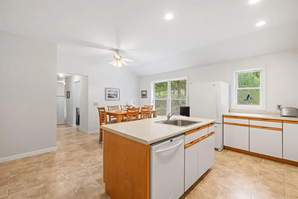 154 Bell Road Plymouth NH 03264