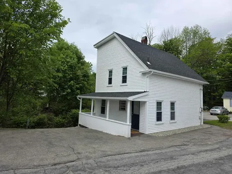 11 Bunker Street Farmington NH 03835