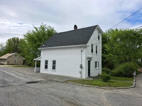 11 Bunker Street Farmington NH 03835