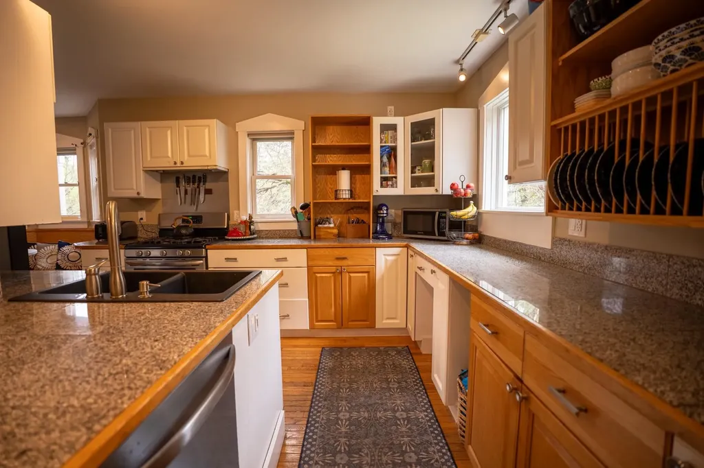 421 Farmer Drive St. Johnsbury VT 05819