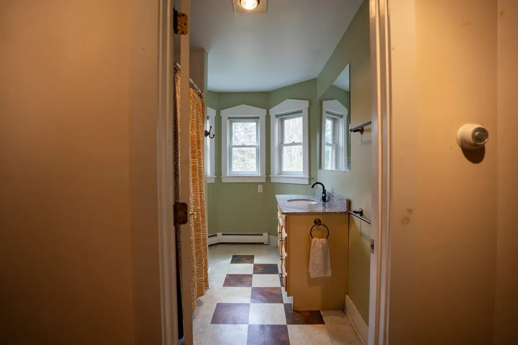 421 Farmer Drive St. Johnsbury VT 05819