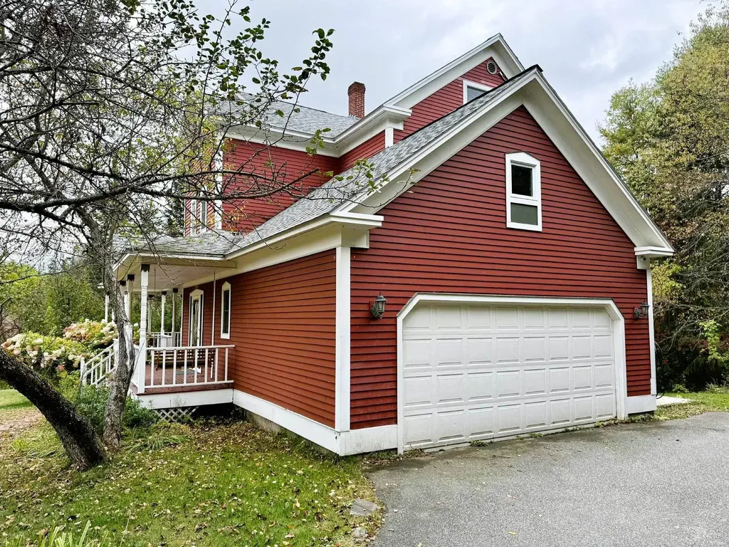 421 Farmer Drive St. Johnsbury VT 05819