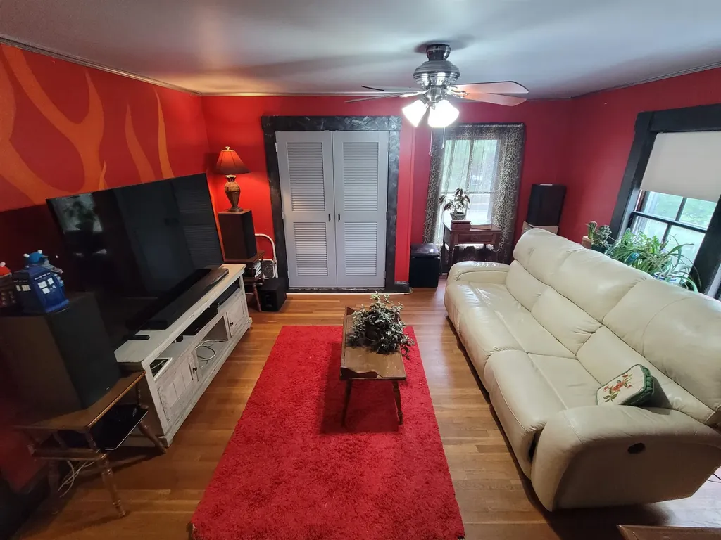 241 King Street Boscawen NH 03303
