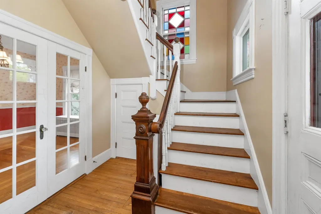 366 Walnut Street Manchester NH 03104