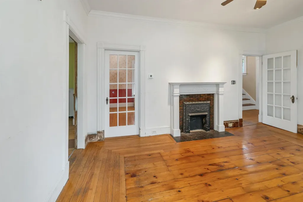 366 Walnut Street Manchester NH 03104