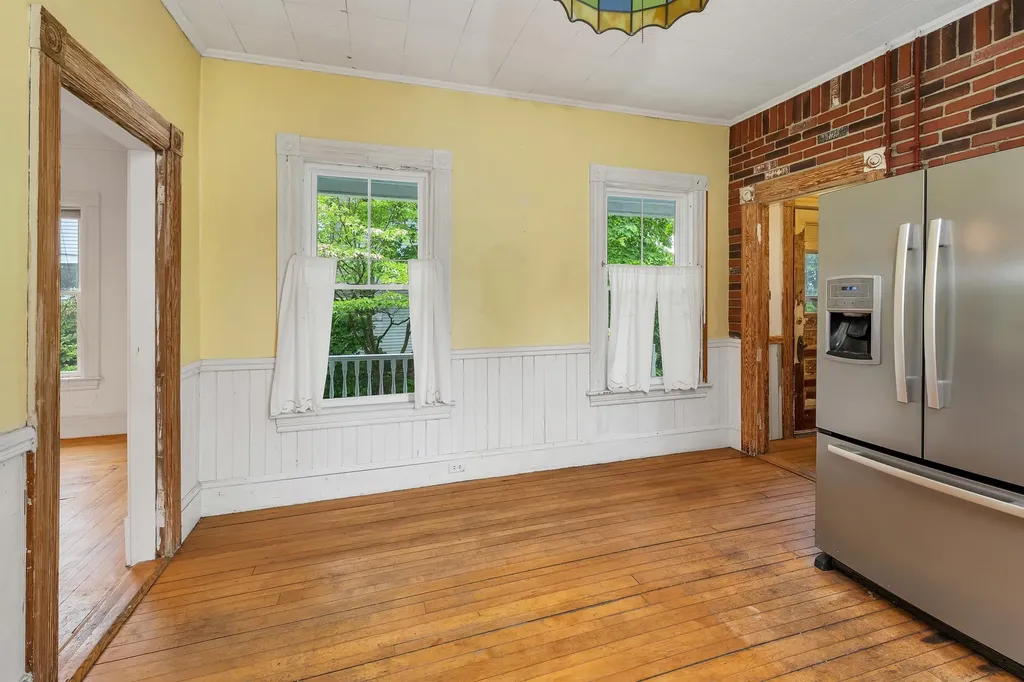 366 Walnut Street Manchester NH 03104