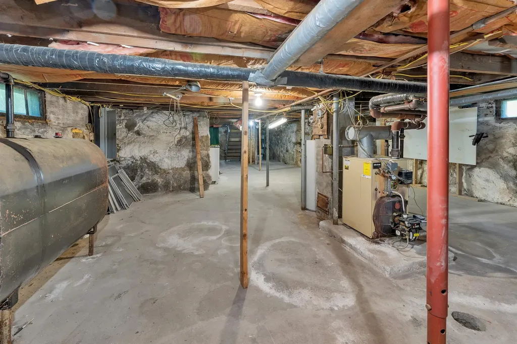 366 Walnut Street Manchester NH 03104