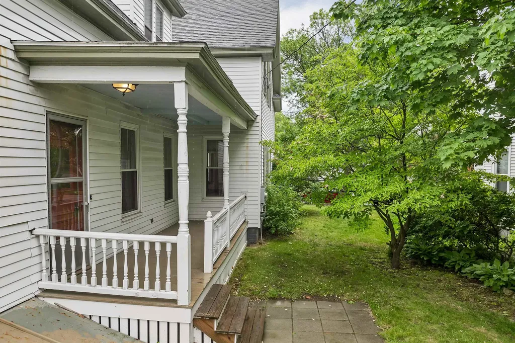 366 Walnut Street Manchester NH 03104