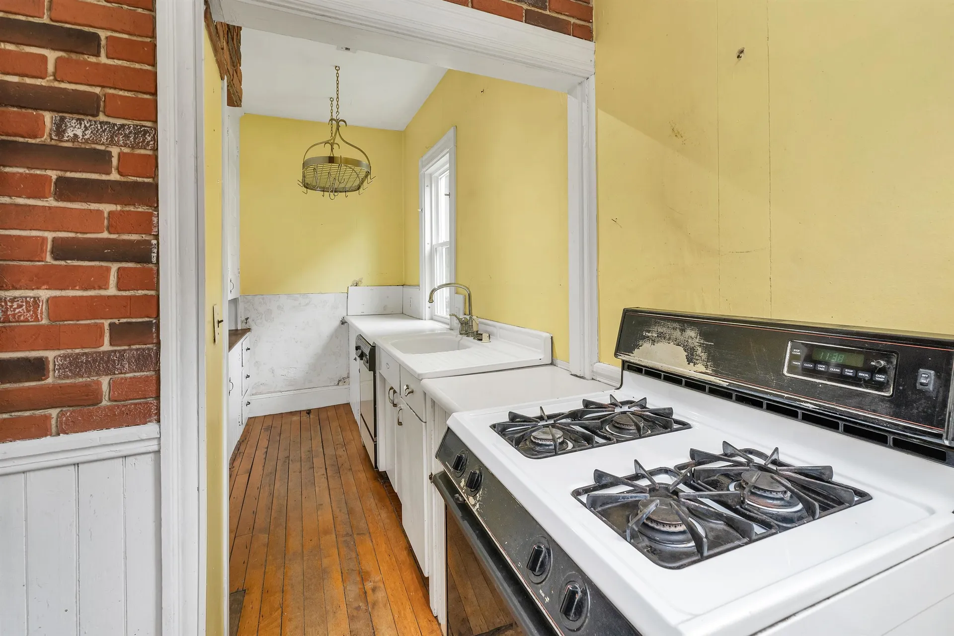 366 Walnut Street Manchester NH 03104