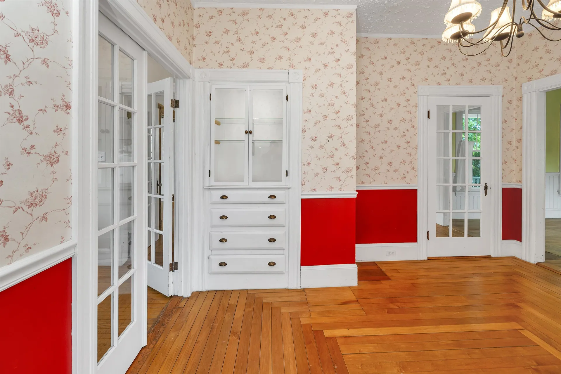 366 Walnut Street Manchester NH 03104