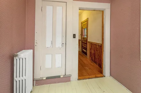 366 Walnut Street Manchester NH 03104