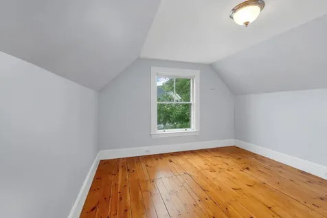 366 Walnut Street Manchester NH 03104