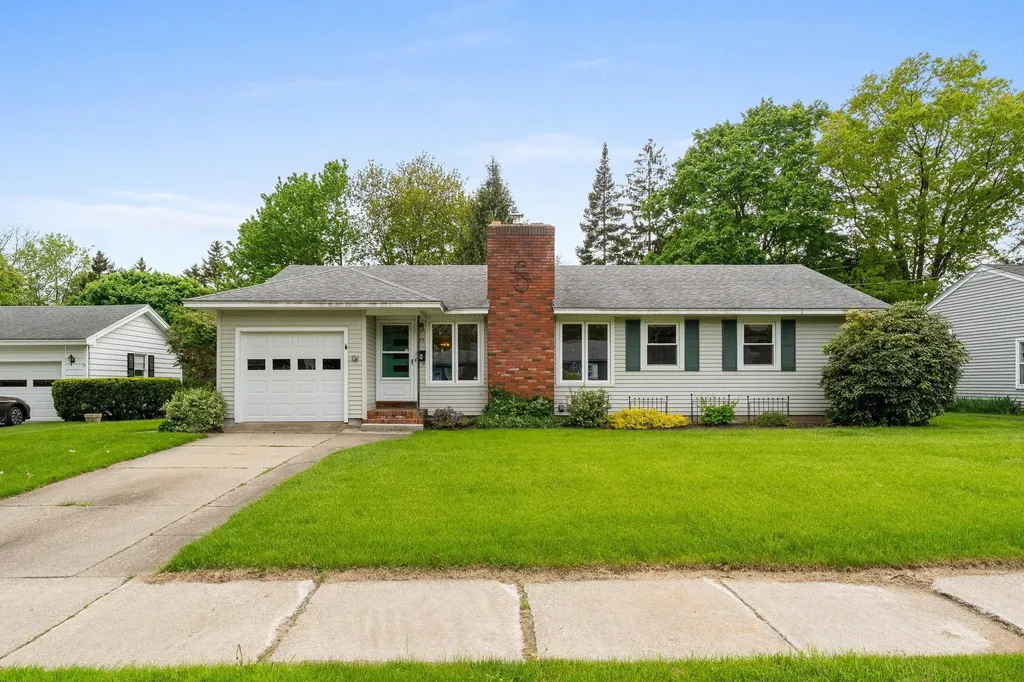 33 Wildwood Drive Burlington VT 05408