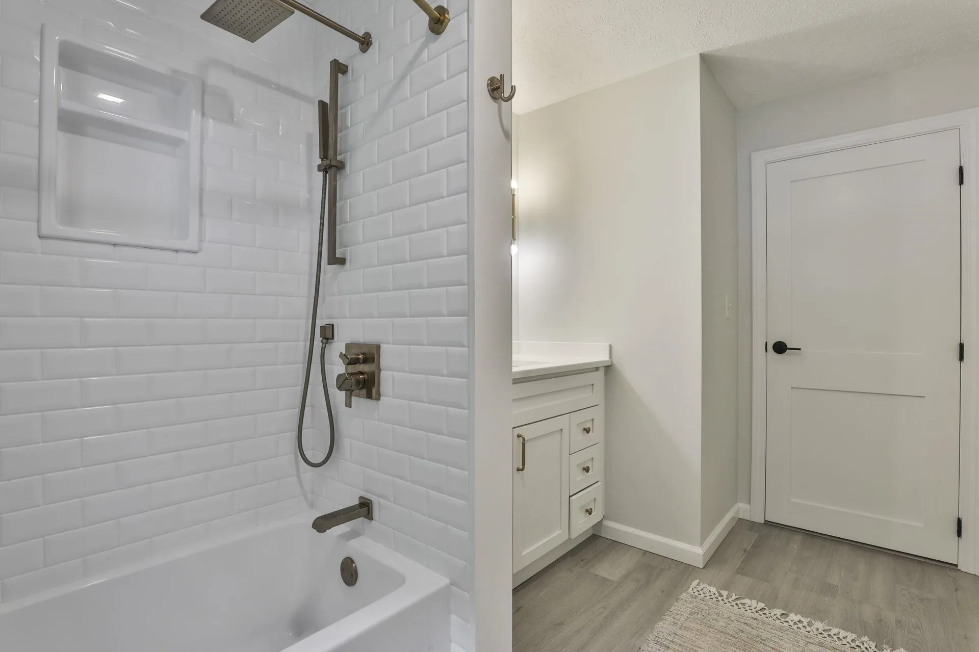 9 Edinburgh Drive Bedford NH 03110