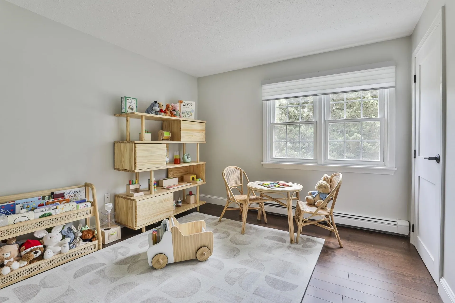 9 Edinburgh Drive Bedford NH 03110