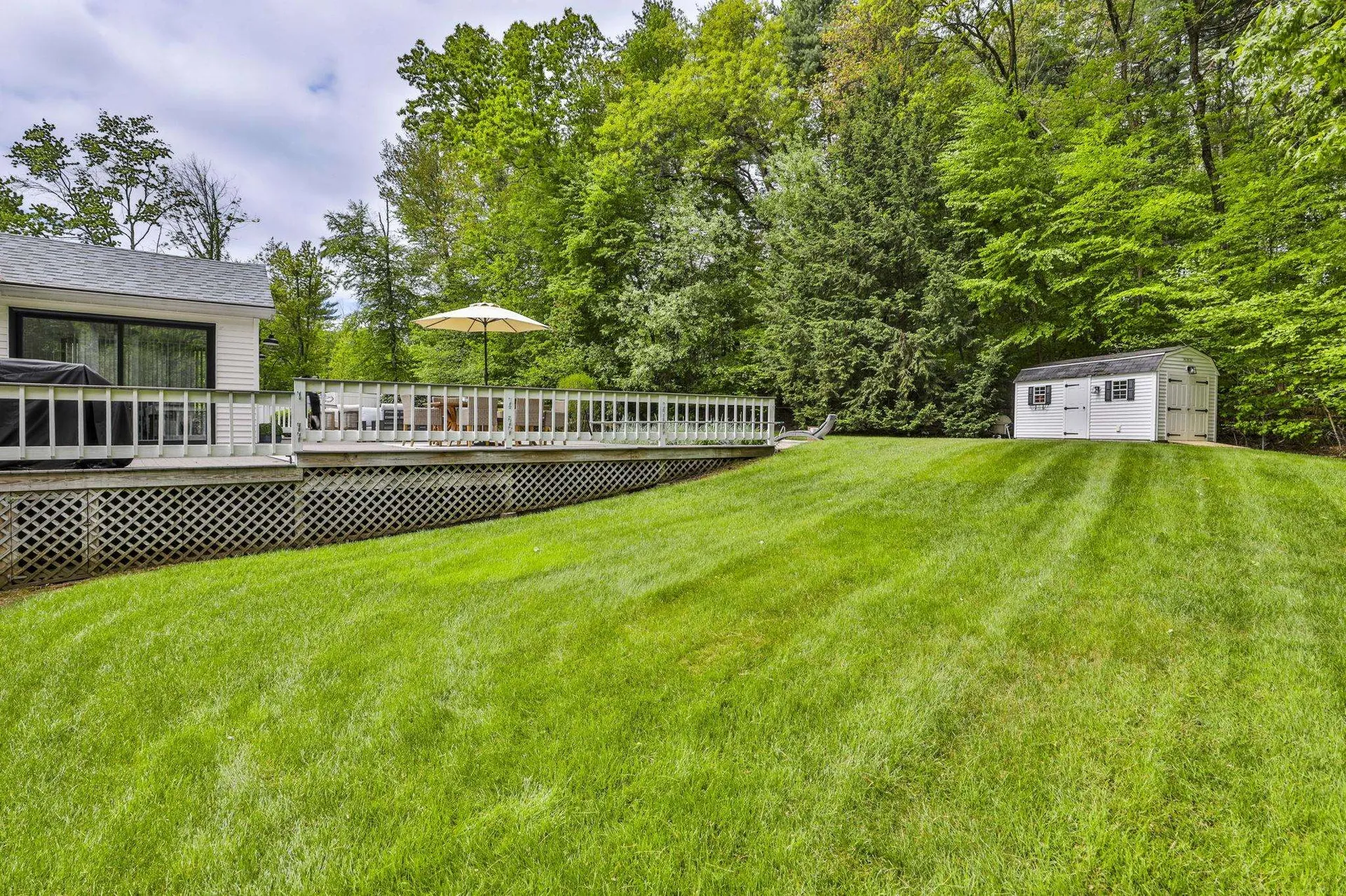 9 Edinburgh Drive Bedford NH 03110