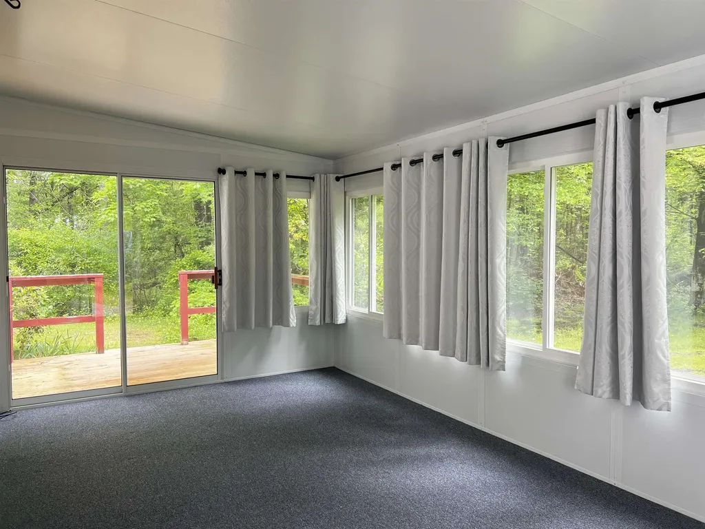 29 Oak Hill Road Hinsdale NH 03451