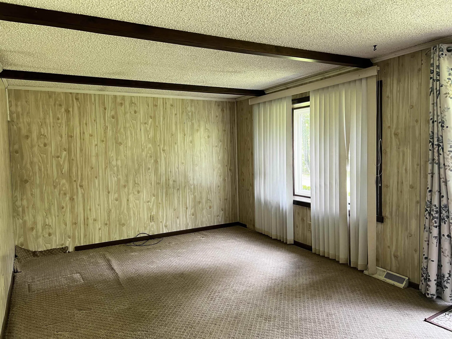 29 Oak Hill Road Hinsdale NH 03451