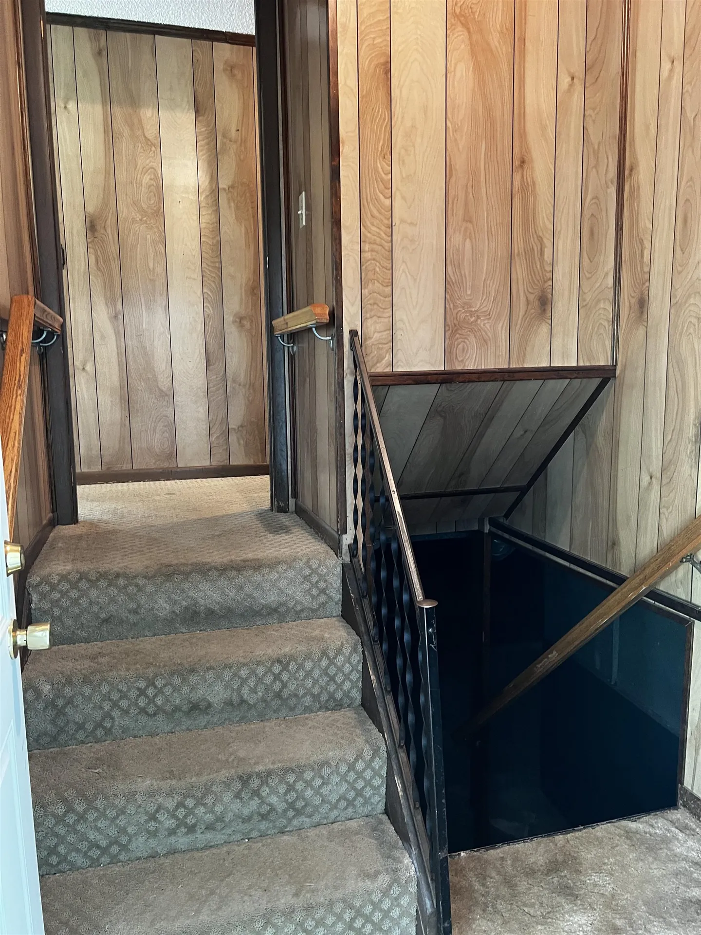 29 Oak Hill Road Hinsdale NH 03451