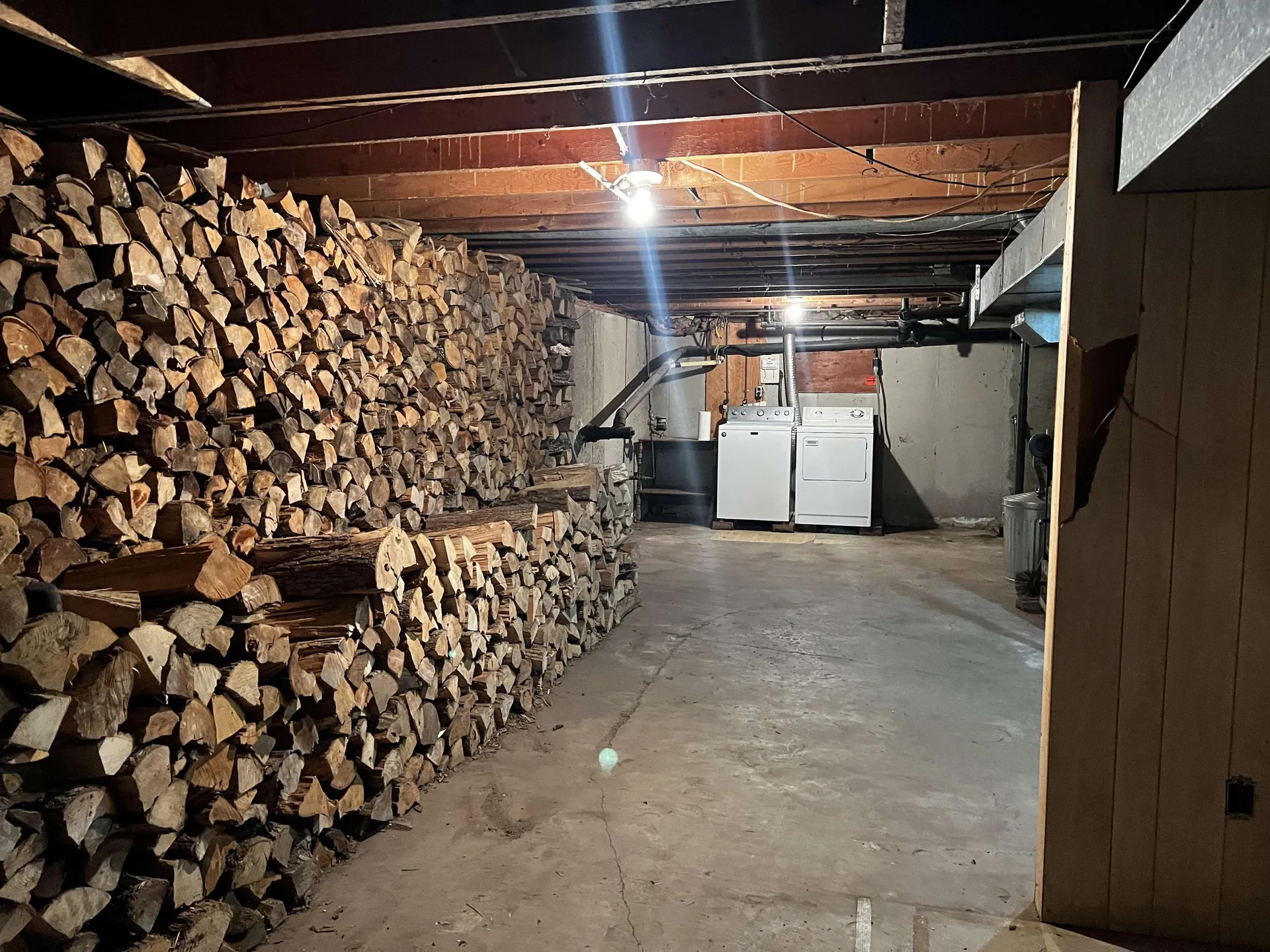 29 Oak Hill Road Hinsdale NH 03451