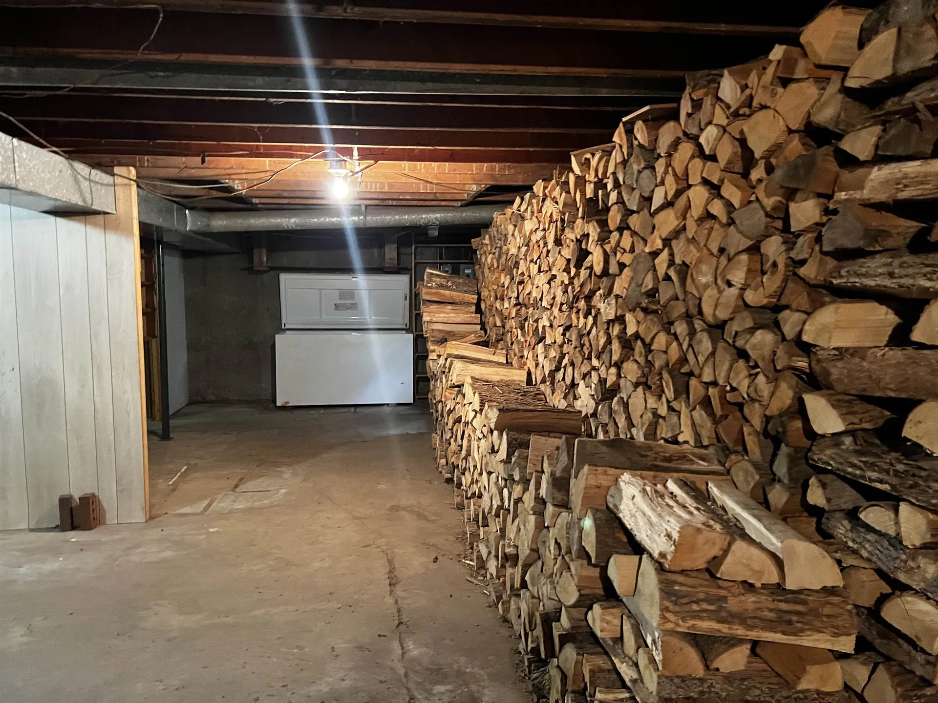 29 Oak Hill Road Hinsdale NH 03451