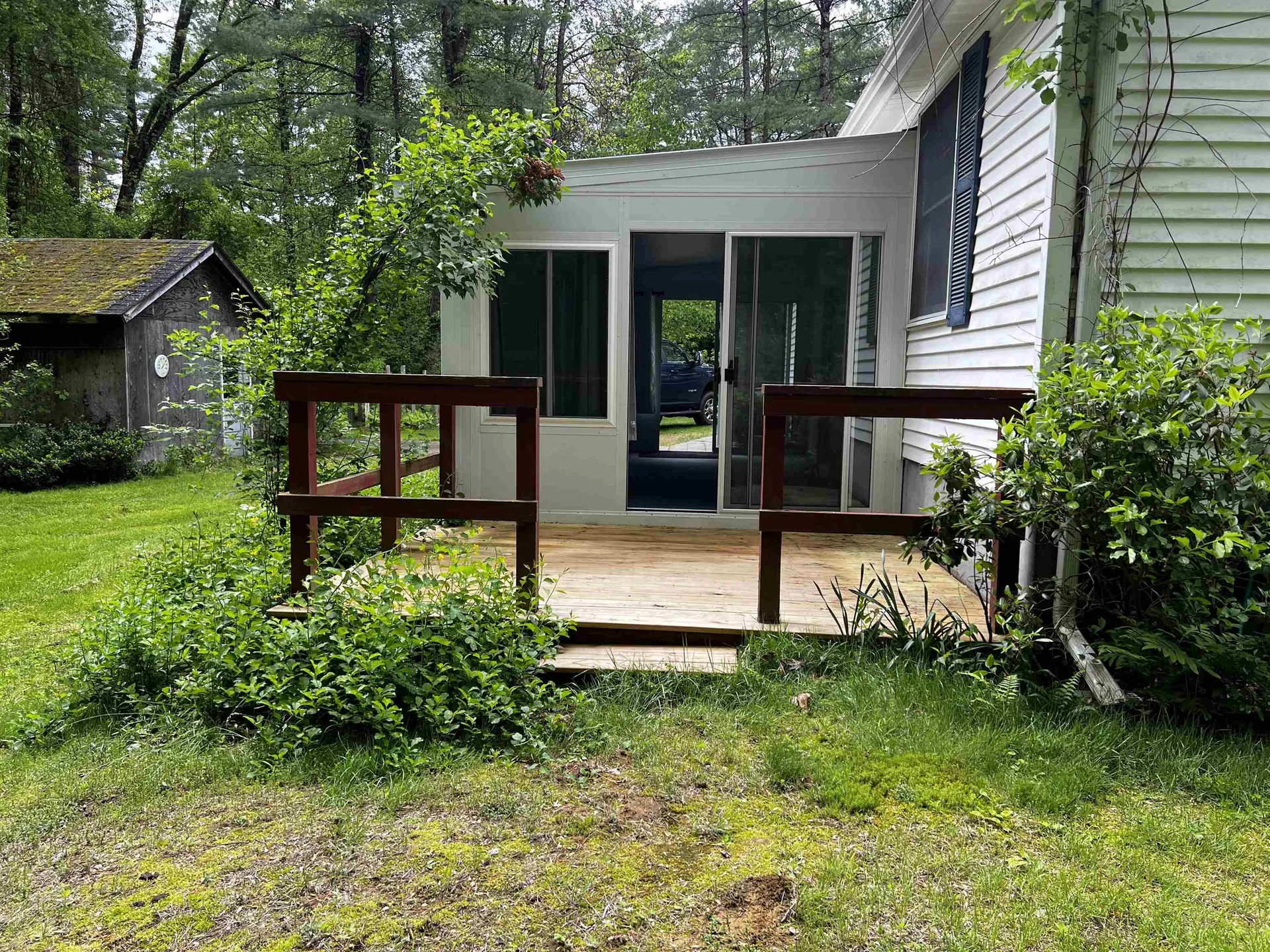29 Oak Hill Road Hinsdale NH 03451