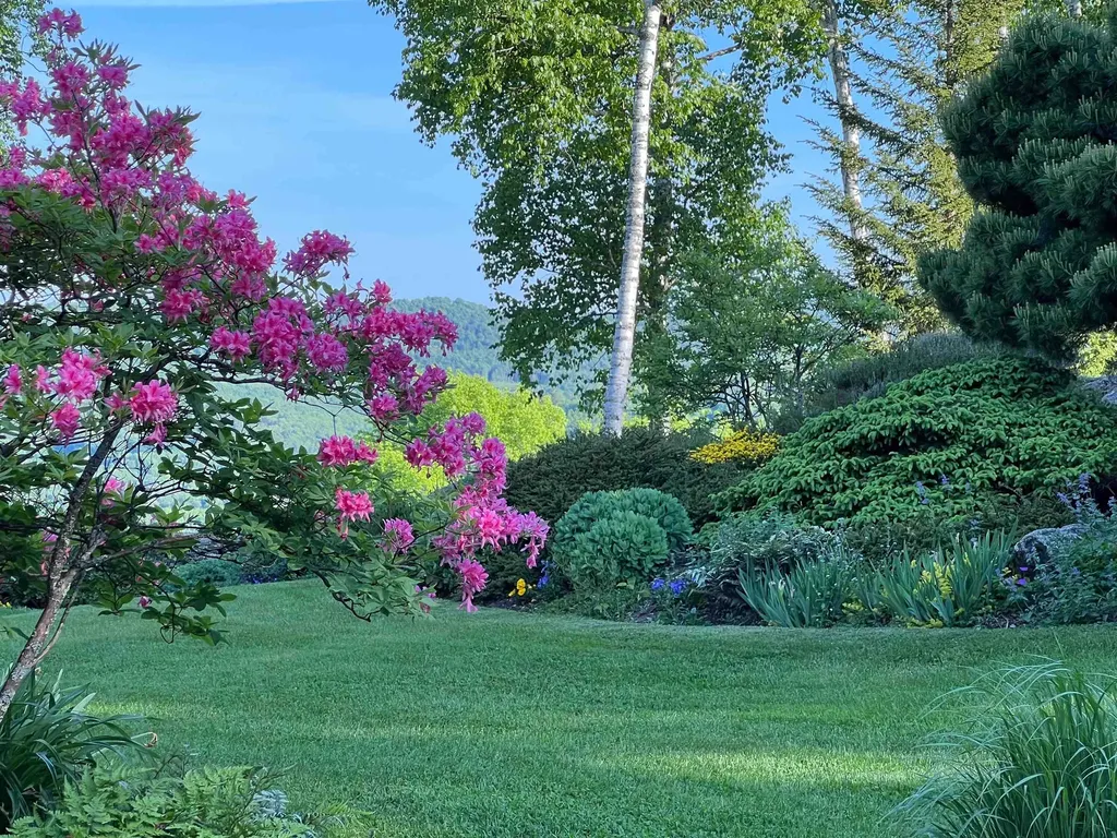 284 Amsden Road Barnard VT 05031