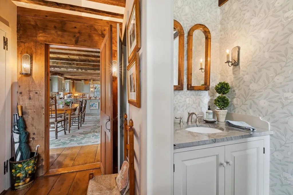 284 Amsden Road Barnard VT 05031