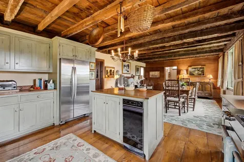 284 Amsden Road Barnard VT 05031