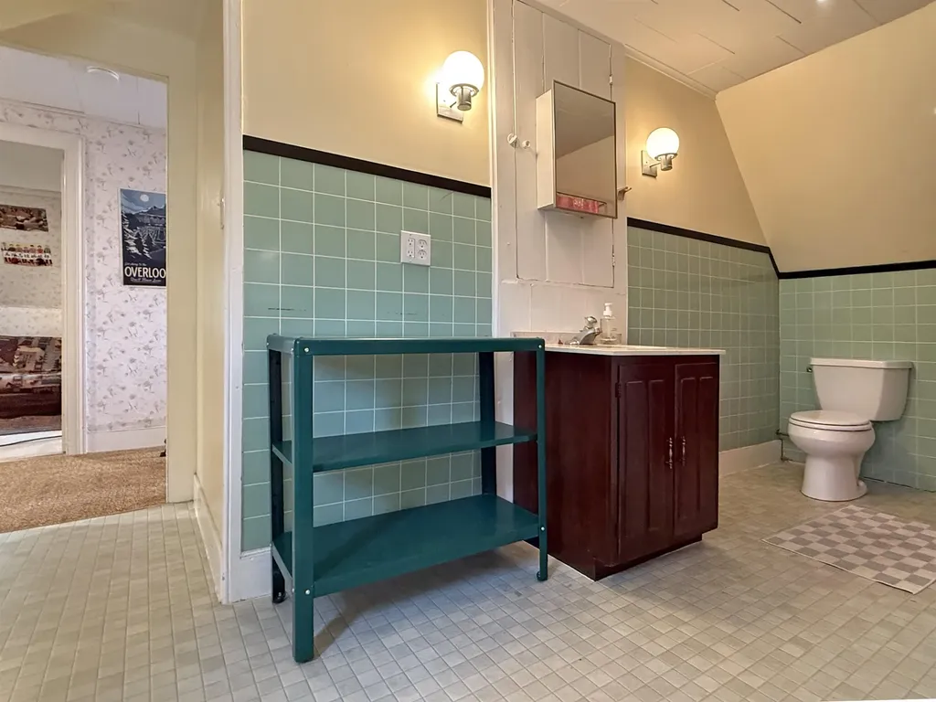 81 Main Street Vergennes VT 05491