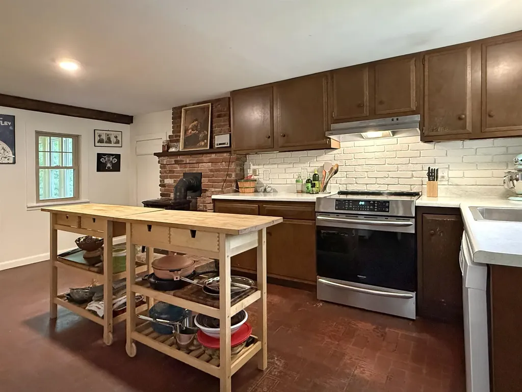 81 Main Street Vergennes VT 05491