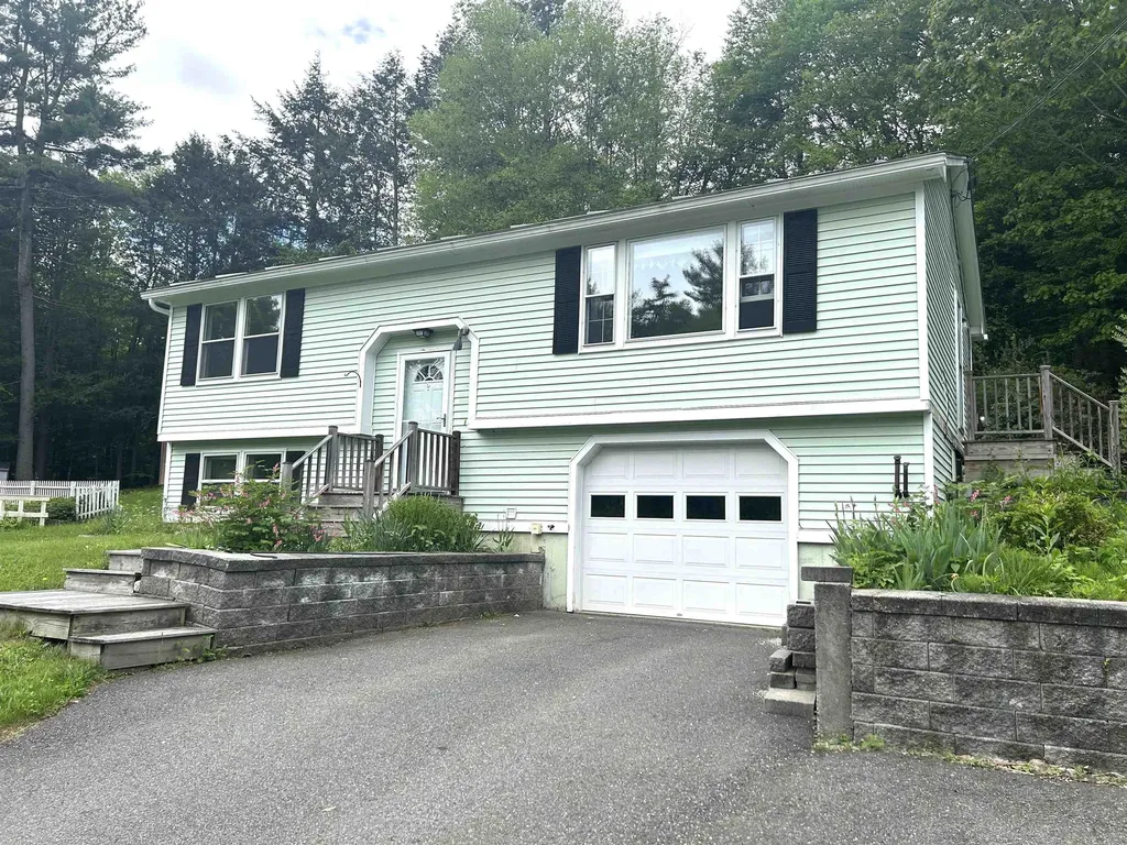 34 Hampshire Circle Brattleboro VT 05301