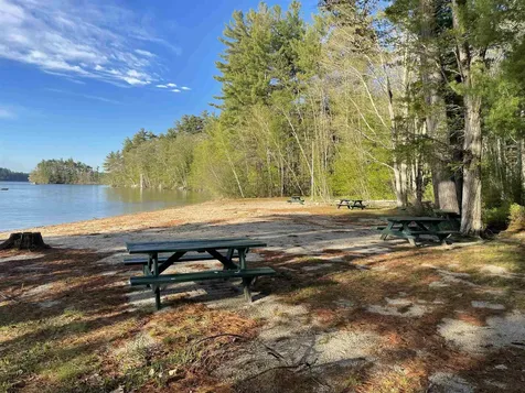 6 Buttonwood Road Holderness NH 03245