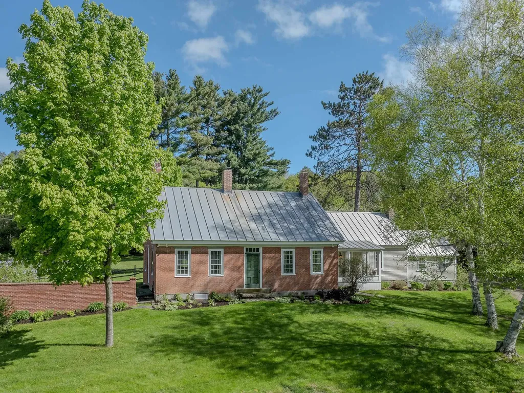 994 Pearl Lake Road Sugar Hill NH 03586