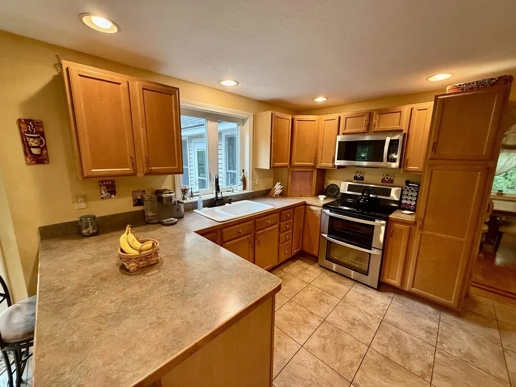 99 Stable Road Milford NH 03055