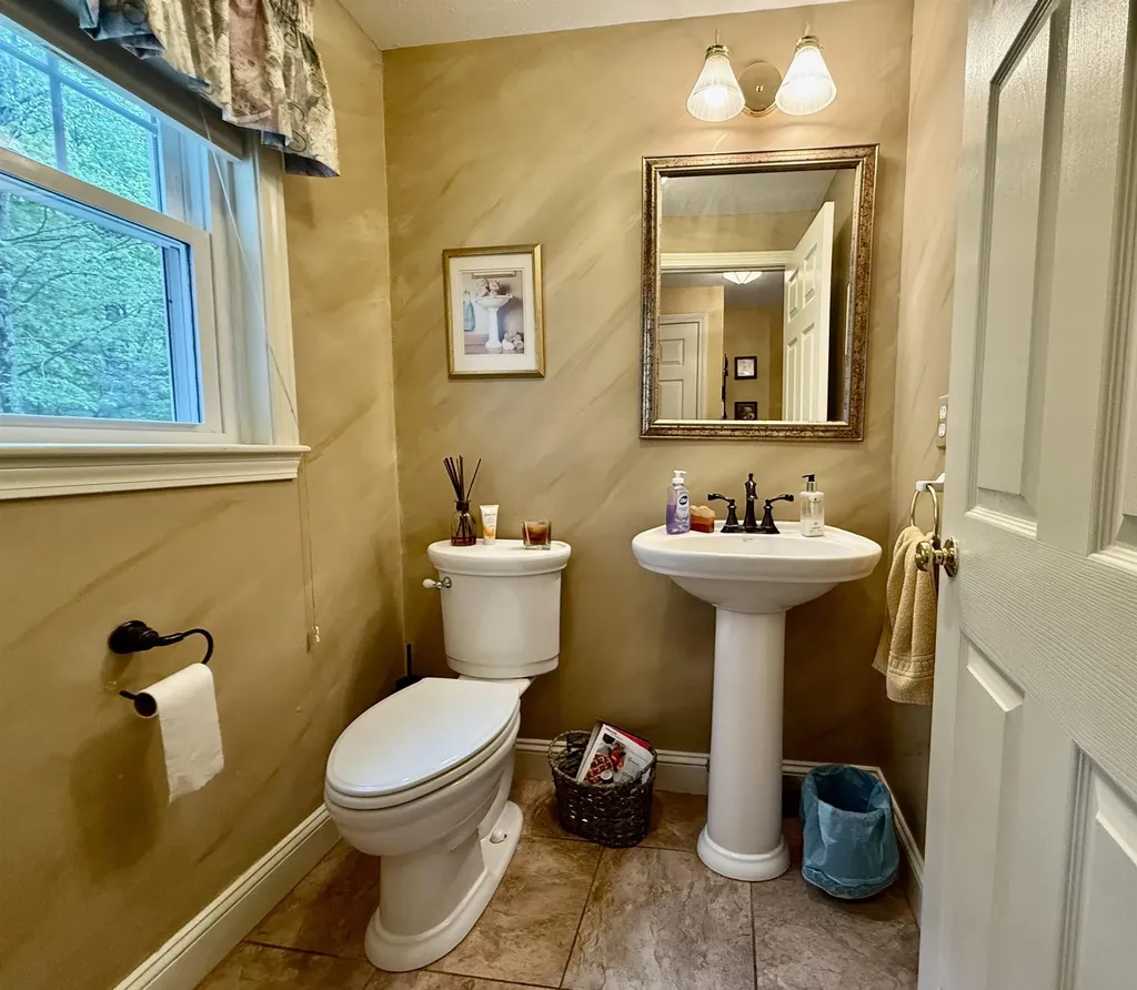 99 Stable Road Milford NH 03055