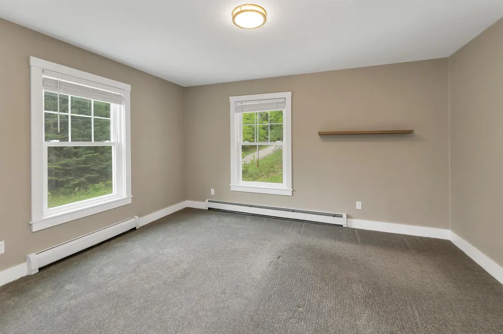 10 Call Road Webster NH 03303