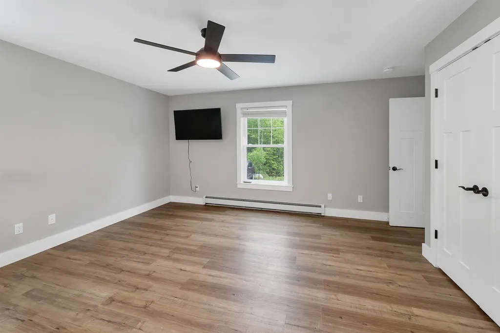 10 Call Road Webster NH 03303