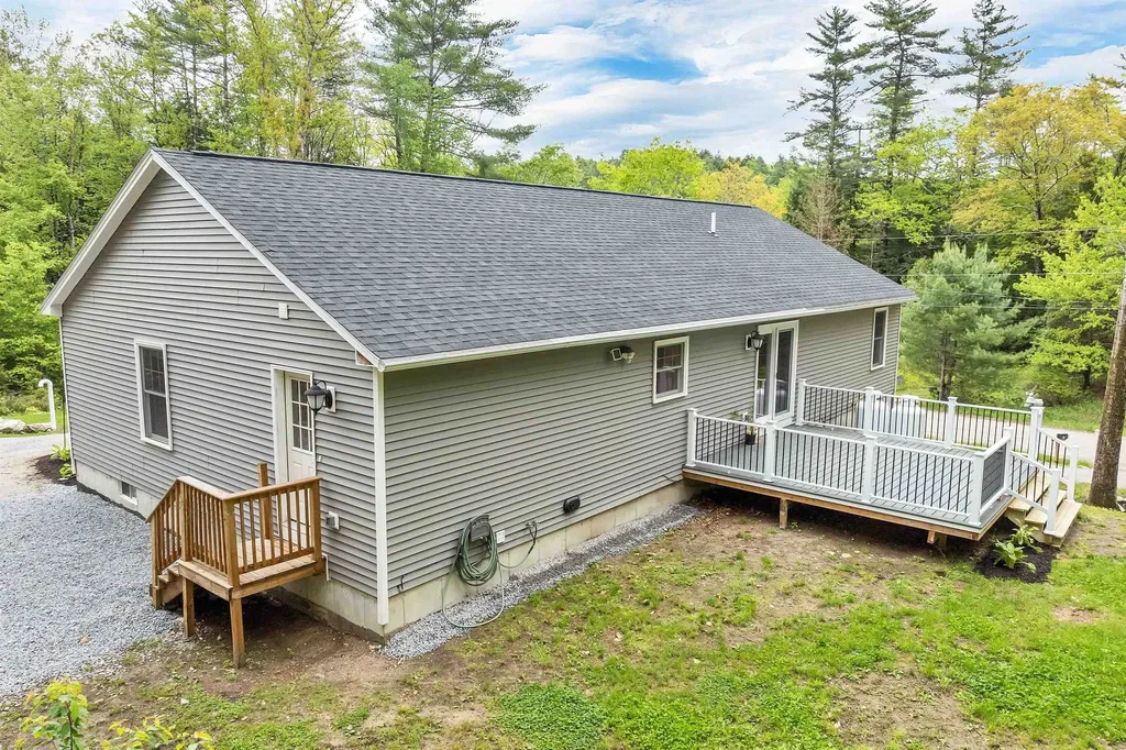10 Call Road Webster NH 03303