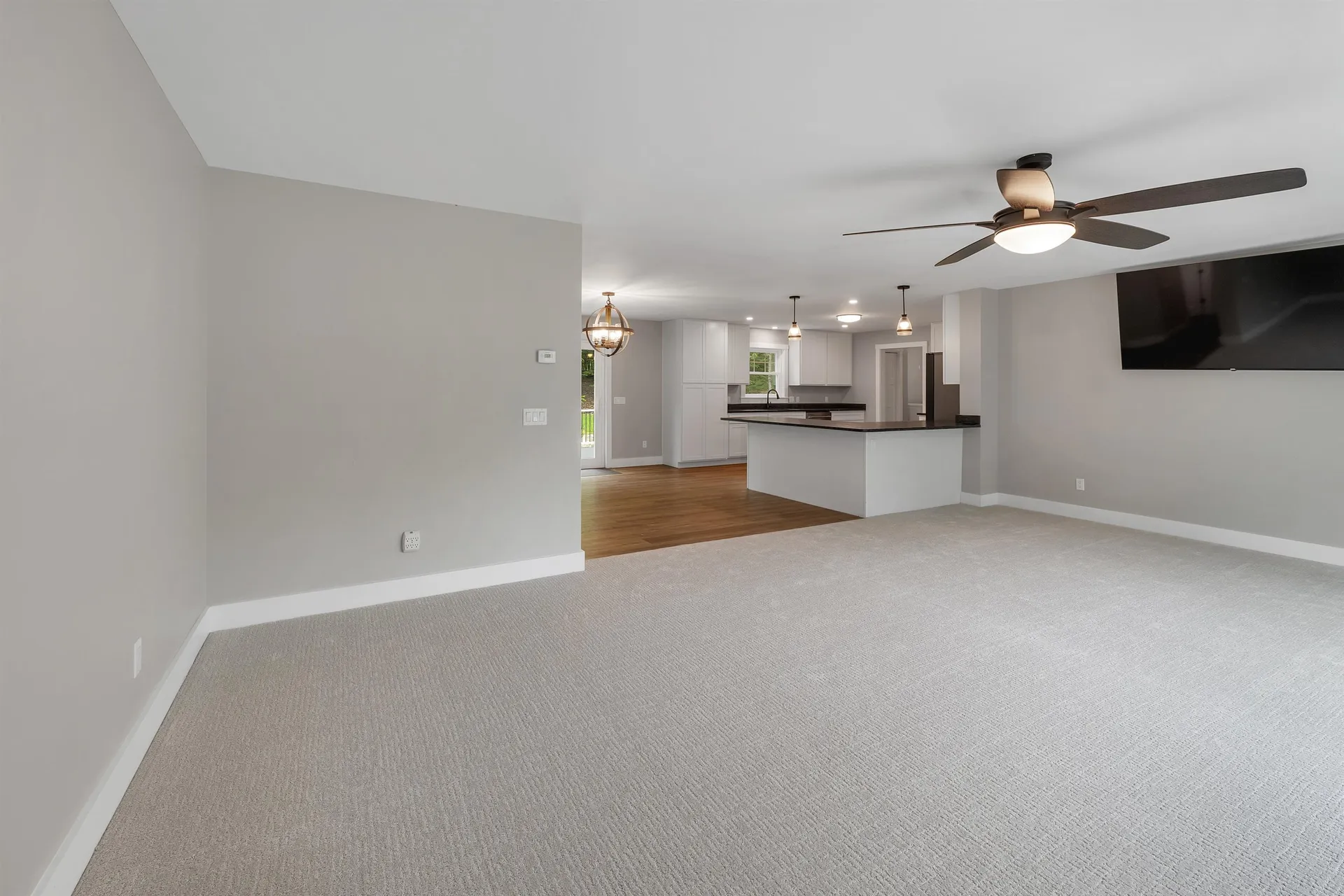 10 Call Road Webster NH 03303